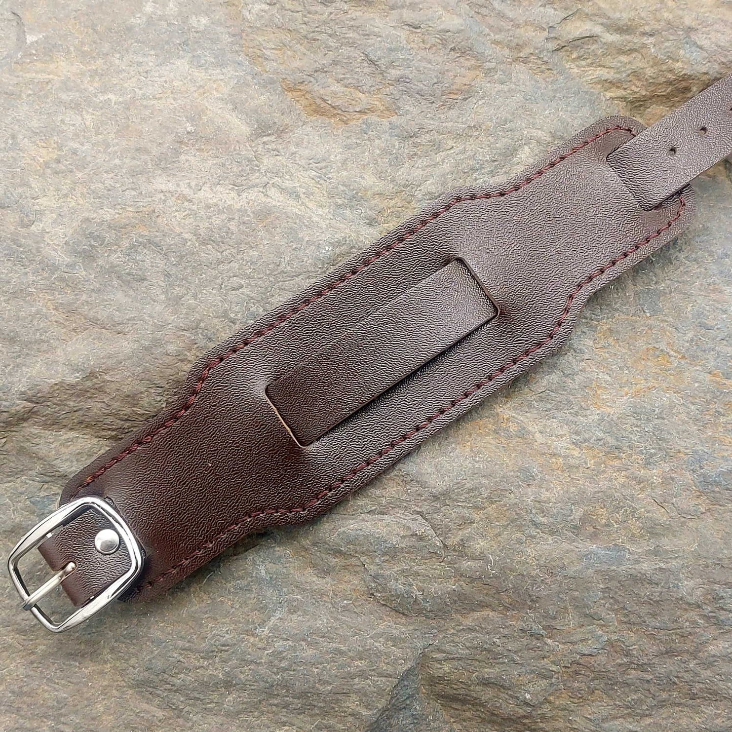 Armband aus dunkelbraunem Leder "Öland"